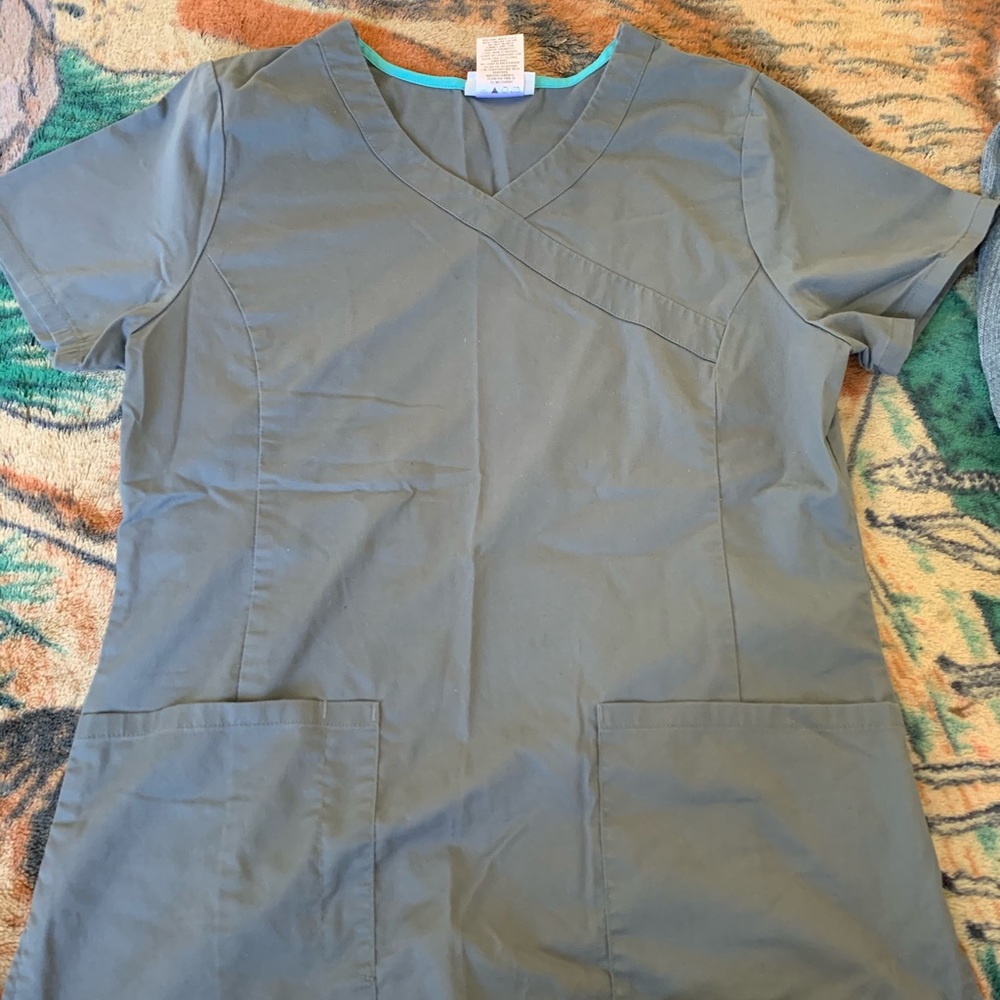 4 Scrub tops